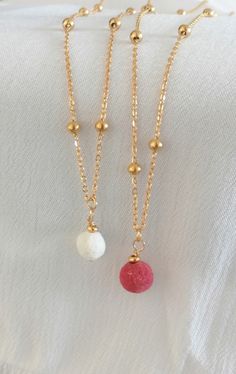 necklace with coral pearl Coral necklace Gold filed necklace Delicate necklace This delicate necklace is made of a gold filed chain with balls, on which the pendant is a coral bead in red or white. The coral bead is 7-8 mm in diameter. This necklace is a wonderful gift for any woman who loves delicate and delicate necklaces. If you buy this necklace, it comes in a beautiful velvet gift bag. We send all shipments by registered mail with a security tracking code. Thank you very much for visiting FREE SHIPPING! Red Pearl Chain Necklace As Gift, Elegant Red Coral Necklace With Gold Beads, Coral Beaded Chain Jewelry Gift, Coral Beaded Chain Jewelry, Coral Beaded Chain Jewelry As A Gift, Coral Beaded Chain Jewelry For Gifts, Red Dainty Necklace With Colorful Beads, Dainty Red Necklace With Colorful Beads, Dainty Red Necklace With Tiny Beads