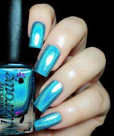 Colors by Llarowe Summer Collection 2014 The Holos - Chillin' In Paradise Luminous Nails, Nice Nails, Holographic Nail Polish, Nail Polish Art, Nail Colours, Colorful Nail Designs, Neutral Nails