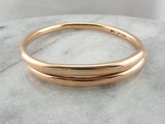 Spectacular Rose Gold English Bangle Bracelet Q0JV36-P Expensive Jewelry Luxury, Expensive Jewelry, Eternity Bands, New Hampshire, So Pretty, Bangle Bracelet, Simple Design, Locket, Simple Designs