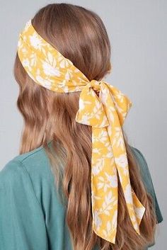 Avenue Zoe NEW Yellow Floral Print Twisted Headband Turban | eBay Twisted Scarf, Twisted Headband, Turban Style, Hair Wraps, Scarf Headband, Floral Accessories, Twist Headband, Floral Headbands, Fashion Hair Accessories