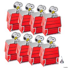 Bulk 48 Pc. Peanuts® Snoopy Favor Boxes | Oriental Trading Snoopy Centerpieces, Snoopy Party Decorations, Snoopy Baby Shower Ideas, Teacher Snacks, Sweet Treat Boxes, Snoopy Sitting, Snoopy Birthday Party, Snoopy Baby Shower, Peanuts Party