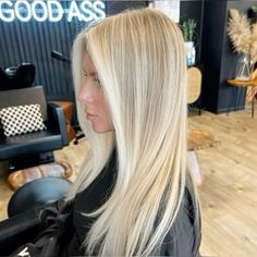 Cool Blonde Money Piece, Buttery Blonde Hair With Money Piece, Fully Blonde Hair, Blonde Half Head Highlights, Blonde Hair Inspired, Cream Blonde Balayage, Half Head Blonde Highlights, Half Head Highlights Blonde