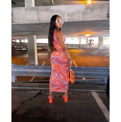 Instagram Model Outfits, Orange Outfits, Football Illustration, Miami Outfits, Bodycon Maxi Dress, Orange Outfit, High Fashion Outfits, Model Outfits, Black Short Dress