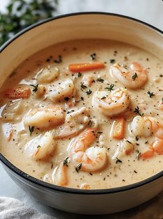 health meal, low carbs meals, keto meal Seafood Soups And Stews, Cajun Seafood, Lobster Meat, Lobster Bisque, Dry White Wine, Crusty Bread