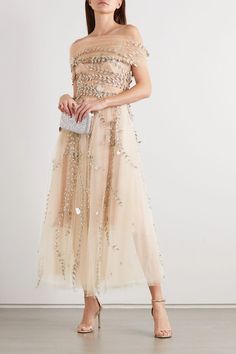 Formal Beige Dress, Beige Formal Dress, Net Crochet, Flowy Gown, Evening Midi Dress, Jimmy Choo Clutch, Stuart Weitzman Sandals, Tulle Midi Dress, Oscar Dresses