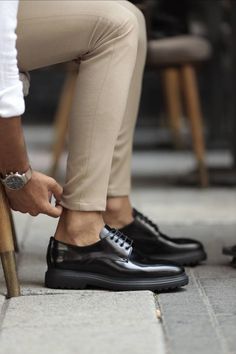 Black Casual Shoes, Canada Ontario, Product Shoot, Suits Clothing, Loafer Sneakers, Eva Sole, Business Suit, Leather Shoes Men, Shoes With Jeans