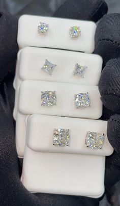 Diamond Earring Moissanite Studs Prom 2k24, Sultana Kosem, Mens Diamond Earrings, Xoxo Jewelry, Store Ideas, Diamond Earring, Large Cars, Iphone Phone, Earrings Studs