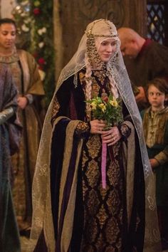 Shakespeare’s Women Run the Story in Ophelia (2018) – Frock Flicks Ophelia Movie Costumes, Ophelia 2018 Costumes, Naomi Watts Ophelia, Ophelia Costume, Ophelia Movie, Queen Gertrude, Ophelia 2018, Daenaera Velaryon, Fairytale Images