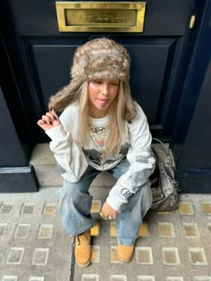 Girly Streetwear Outfits, Estilo Swag, Cold Outfits, Fire Fits, How To Pose, Autumn Outfit, Teenage Fashion Outfits