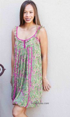 love the print <3 Kensiegirl Clothing Kalika Dress #fashion #print #flow #dress #green #pink #love #styles2you #ootd #streetchic #ideas #inspirion Hippy Clothing, Pink And Green Dress, Flow Dress, Dresses For Apple Shape, Vintage Boho Dress, Airy Dress, Boho Tie Dye, Vintage Girls Dresses, Summer Tank Top