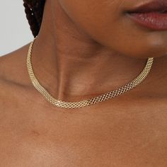 This gold vermeil necklace makes for a very fancy and fashionable piece. The broad and smooth features complement the overall look of the jewelry and give an additional benefit to wear with any outfit. Luxury Yellow Gold Chic Necklace, Emma Necklace, 401k, Herringbone Necklace, Necklace Sizes, Simply Beautiful, Snake Chain, Chain Lengths, Gold Vermeil