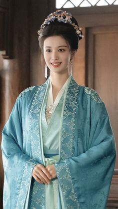 Chinese Queen, Chinese Historical Fashion, Habesha Kemis, Astronaut Wallpaper, Drama China, Ancient Beauty, Chinese Dramas