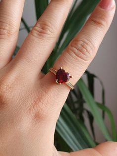 Handmade Adjustable Red Heart Ring Made with love in İstanbul Delivery time max 10 days Red Heart Cut Ring, Red Ring Aesthetic, Red Heart Ring, Red Crystal Ring, Amethyst Rings, Flamboyant Gamine, Red Heart Necklace, Mlp Comics, Romantic Rings