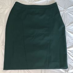 Nwt The Limited Hunter Green Pencil Pencil Skirt. Skirt Was An Online Exclusive And Couldn’t Get In Stores. Size 4. Great With A Blouse Or Sweater For Work Or Out. Zips Along Side Of Skirt Shell: 67% Polyester 29% Viscose 4% Spandex Lining: 100% Polyester Elegant Green Pencil Mini Skirt, Elegant Green Mini Skirt For Office, Stretch Pencil Skort For Workwear, Stretch Pencil Skirt Skort For Workwear, Green Lined Skirt For Formal Occasions, Elegant Green Mini Pencil Skirt, Formal Green Lined Skirt, Elegant Fitted Green Skort, Green Relaxed Skirt For Work