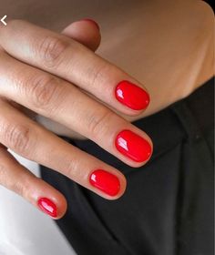 Classic Red Nail Colors That Will Make Your Hands Look Redder Than Red Bright Red Gel Nails Short, Bright Red Short Nails, Red Nail Colors, Classic Red Nails, Nail Colors Ideas, Red Pedicure, Bright Red Nails