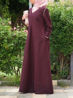 Elegant V-neck Maxi Dress With Pockets, Fall V-neck Maxi Dress With Pockets, Midnight Navy, Comfortable Dress, Different Fabrics, Body Size, Natural Fabrics, Modest Outfits, Quality Clothing