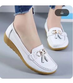 Womens slip on shoes. Comfortable Summer Shoes Ballet Shoes Flat, Leather Ballet Shoes, Comfortable Loafers, Womens Boat Shoes, Womens Ballet Flats, Casual Flats, Outfit Casual, Leather Flats, Casual Shoes Women