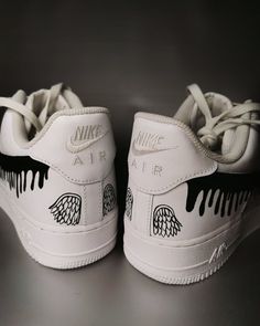 Artistic White Custom Sneakers For Streetwear, Artistic White Sneakers For Streetwear, White Waterproof Custom Lace-up Sneakers, Custom White Sneakers With Waterproof Paint, White Sneakers With Custom Artwork For Streetwear, Artistic White Sneakers With Custom Artwork, Artistic Hand Painted Custom Sneakers For Streetwear, Custom High-top White Sneakers With Waterproof Paint, White High-top Custom Sneakers With Waterproof Paint