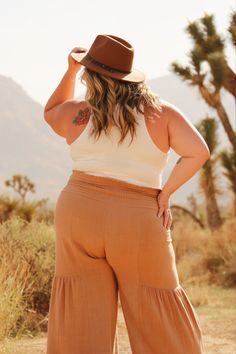 Our western style plus size collection features the perfect pieces. Shop this looks online now! #westernstyle #western #plussizefashion #plussizeoutfits #fashion #fashionista #fashionable #fashionstyle #fashiontrend #ootd #ootdfashion #styleinspiration #styleideas #outfitoftheday #outfitideas #outfitinspiration #outfitgoals Growth Photoshoot, Camp Romance, Plus Size Modeling Poses, Plus Size Photography Poses, 30th Photoshoot, Fashion Boutique Interior, Plus Size Photography, Women With Freckles, Plus Size Posing