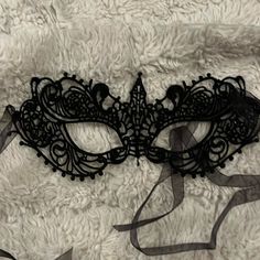 Beautiful Black Party Mask For Women. Perfect For A Mystery Didn’t Party Or Halloween. Mask Costume Women, Black Mask Masquerade, Eye Mask Costume, Black Eye Mask, T Party, Party Mask, Mask Masquerade, Mask Costume, Masquerade Mask