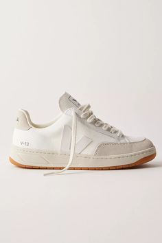 Veja V-12 Sneakers | Free People Light Grey Leggings, White Cosmo, Shoe Wishlist, Free People Shoes, Fall Fits, Clothes Horse, Boho Clothing, Boho Outfits, New Outfits