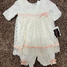 Super Cute And Delicate Lace Outfit! 6m Fitted White Sets With Lace Trim, Fitted White Set With Lace Trim, White Fitted Sets With Lace Trim, Cute White Sets With Lace Trim, White Lace Trim Sets For Spring, Cream Sets For Playtime In Spring, Cream Playtime Sets For Spring, Cute White Playtime Sets, White Sets For Baptism In Spring