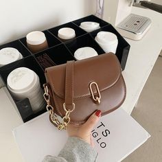 Material: PUStyle: Women bag نظارات شمسية, Cross Body Bags, Chloe Faye, Bags Tote, Bag Light, Women's Handbags, Shoulder Messenger Bag, Saddle Bag, Women Bag