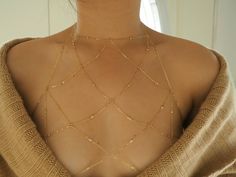 Chains Aesthetic, Shoulder Jewelry, Gold Body Chain, Chain Bra, Halter Bra, Gold Bodies, Dope Jewelry, 7 Hours, Cropped Tops