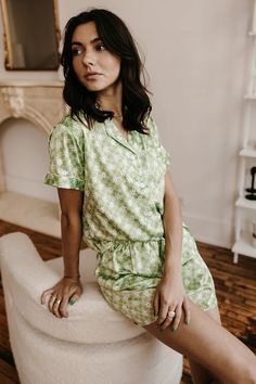 Green Daisy Checkered Custom Satin Pajamas – Spikes and Seams Checkered Pajamas, Green Daisy, Bridal Party Robes, Wedding Robe, Bridal Parties, Elegant Drapes, Bachelorette Weekend, Bridesmaid Robes, Satin Pajamas