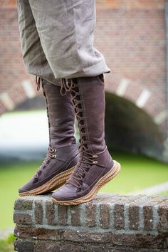 Swordsman’s High “Dragon” boots heritage edition for WMA Dragon Boots, Burnt Terracotta, Fair Outfits, Concept Clothing, Medieval Clothing, Ankle Support, Soft Natural, Fantasy Clothing, Fantasy Fashion