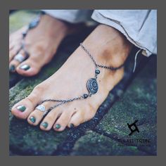 Foot chain &Foot Ring Size: total length of the chain is 11 inches Quantity:1 pairs Metal chain with a round pendant which beautify the anklet. ➰It looks beautiful when wearing barefoot or shoes in summer. You can wear shoes alone or with sandals. It's a great way to show your ankle ➰➰ Comfortable to wear, keep fit; simple design, lovely; lightweight, you can wear shoes or not Beach Sandal party, make your eyes shine. It's a good gift for girlfriends, wives, family, friends and colleagues  Put y Adjustable Metal Anklets Nickel Free, Adjustable Metal Nickel-free Anklets, Bohemian Metal Anklets With Adjustable Chain, Bohemian Anklets With Adjustable Chain, Silver Bohemian Anklet With Adjustable Chain, Silver Toe Ring Barefoot Sandals As Gift, Silver Toe Ring Barefoot Sandals, Foot Ring, Foot Chain