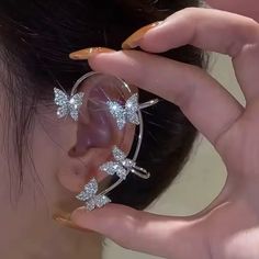 Silver Plated Metal Leaf Butterfly Clip Earrings For Women Ear Clips Without Piercing Sparkling Zircon Ear Cuff Fashion. Quantity: One Piece Material: Alloy + Crystal Color: Silver Partywear Earrings, Leaf Butterfly, Geeky Girls, Clip Earring, Butterfly Clips, Ear Cuff Earings, Metal Leaves, Fashion Hub, Party Dress Long