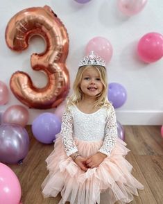 3rd Birthday Pictures, Princess Backdrops, 2nd Birthday Photos, 2nd Birthday Party For Girl, Simple Birthday Party, 1st Birthday Photoshoot, Donut Birthday Parties, Birthday Party Theme Decorations, Birthday Photography