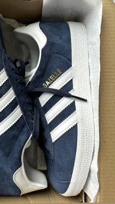 Stockholm Aesthetic, Adidas Gazelle Shoes, Adidas Gazelles, Aesthetic Sneakers, Gazelle Shoes, Navy Adidas, Navy Blue Shoes, Shoe Wishlist