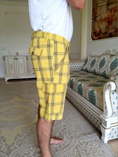 "yellow plaid shorts 80's men's Clothing men's shorts Vintage men's Retro Shorts Checkered shorts men's golf shorts Tartan shorts 2X 100%-cotton made in Germany Ready to ship. waist: ( 100 cm ) 39.4\" HIP ( 116 cm )45.7\" length: (85 cm ) 33.5\" NOTE The color on the pictures may vary due to monitor settings and light reflections. We appreciate your patience. Thank you so much for looking at my works! Please do not hesitate to contact with me for any questions. See you." Knee-length Cotton Cargo Shorts For Summer, Vintage Plaid Shorts Outfit, 70s Shorts Men, Summer Knee-length Cargo Shorts With Built-in Liner, Brown Plaid Shorts, Plaid Bottoms With Built-in Shorts, Goth Shorts, Plaid Boxer Shorts, Summer Plaid Shorts With Built-in Shorts