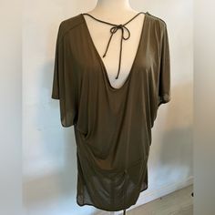 Prana Olive Green Dress. Medium With Tags Flowy Mini Length Tops For Beach, Chic Green Summer Tunic, Fitted Short Sleeve Tunic For Beach, Beach Dress Top With Fitted Stretch, Fitted Beach Dress Top, Fitted Casual Beach Tunic, Fitted Casual Tunic For Vacation, Olive Green Dress, Olive Green Dresses