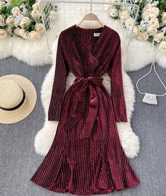 Elegant v neck velvet dress fashion dressFabric: velvetColour: burgundy, black, blueSize: S, M, LS length 99 bust 80-90 waist 70-78 sleeve length 57M length 100 bust 84-94 waist 74-82 sleeve length 58L length 101 bust 88-98 waist 78-86 sleeve length 59 Elegant Velvet Dress For Date Night In Winter, Long Sleeve Velvet Dresses For Fall, Velvet V-neck Dress For Date Night, Chic Velvet Dress For Winter Date Night, Chic Winter Velvet Dress For Date Night, V-neck Velvet Dress For Fall, Velvet V-neck Dress For Fall, Long Sleeve Velvet Dress For Date Night, Long Sleeve Velvet Dress For Winter Date Night