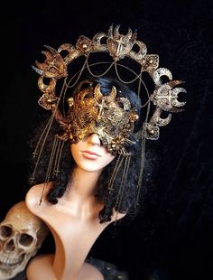 Set Veritas Halo & Blind Mask Gothic Headpiece - Etsy Costume Medusa, Goth Crown, Blind Mask, Mask Gothic, Gothic Headpiece, Raven Costume, Gothic Mask, Crow Mask, Medusa Costume