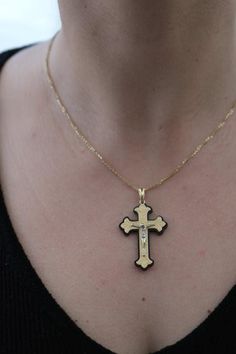 14 Ayar Altin Hac Kolye Ucu Urunlerimiz Kutusu Ve Sertifikali Bir Sekilde Gonderilmektedir. Urunlerimiz El Isciligi Oldugu Icin Gramlarinda +/- %5 Gram Farki Olabilmektedir. 14k Gold Diamond Cut Cross Necklace, Diamond Cut Cross Necklace As Gift, Gift Cross Necklace With Diamond Cut, Hallmarked Yellow Gold Crucifix Jewelry, 14k Gold Cross Pendant Spiritual Jewelry, Diamond Cut Yellow Gold Cross Pendant, Yellow Gold Diamond Cut Cross Pendant, Spiritual 14k Gold Cross Pendant, Yellow Gold Diamond-cut Cross Pendant