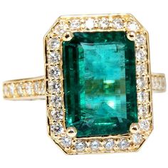 5.40 Carat Natural Vivid Green Emerald Diamonds Gilt Deco Ring 14 Karat | From a unique collection of vintage Solitaire Rings at https://www.1stdibs.com/jewelry/rings/solitaire-rings/. Emerald Cut Emerald Ring, Rings Solitaire, Emerald Rings, Solitaire Rings, Ring Emerald, Royal Jewels, Deco Ring, Emerald Jewelry, Pretty Rings