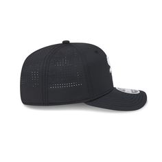 The Chicago White Sox Perform 9SEVENTY Stretch-Snap Hat features an embroidered White Sox logo at the front panels with a matching New Era Flag at the left-wear side. Additional details include a gray undervisor and a snapback closure at the rear. Casual Golf Trucker Snapback Hat, Casual Golf Snapback Trucker Hat, Casual Snapback Trucker Hat For Golf, Casual Snapback Hat With Flat Bill For Golf, Casual Flat Bill Snapback Hat For Golf, Sporty Six-panel Fitted Hat With Embroidered Logo, Sporty Fitted Six-panel Hat With Embroidered Logo, Casual Flat Brim Baseball Cap For Golf, Casual Breathable Snapback Hat With Flat Bill