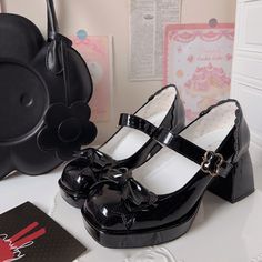 This price is for a pair of mary janes only.   	 		 			Size 			34 			35 			36 			37 			38 			39 			40 		 		 			Foot Length 			22 			22.5 			23 			23.5 			24 			24.5 			25 Fall Party Mary Janes, Retro Black Mary Janes With Block Heel, Retro Black Mary Janes, Black Retro Closed Toe Mary Janes, Retro Black Closed Toe Mary Janes, Black Fitted High Heel Mary Janes, Vintage Black High Heel Mary Janes, Fitted High Heel Black Mary Janes, Fitted Black High Heel Mary Janes