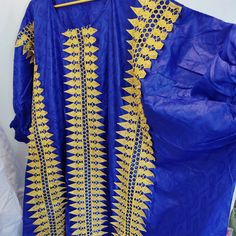 SPECIFICATIONSBrand Name: NoneOrigin: Mainland ChinaCN: ZhejiangMaterial: COTTONGender: WOMENType: DashikiItem Type: Africa ClothingSpecial Use: Traditional ClothingColor: Royal Blue,White,Green,RedDecoration: Gold Dust EmbroideryUse: Wedding,Party,GownType: African Mali Women DressMaterial: Jacquard Bazin RichPacking: One Dress/LotRelease Date: 2023 Latest Wedding Bride Dress, Embroidery Gown, Luxurious Colors, Africa Clothing, Turban Headwrap, Red Decor, Gold Dust, Embroidered Wedding, Breathtaking Beauty