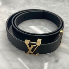 Brand New Lv 20 Mm Black Belt 35 Inch,88 Cm Louis Vuitton Black, Jean Belts, Louis Vuitton Accessories, Monogrammed Leather, Black Belt, Louis Vuitton Damier, Louis Vuitton Monogram, Louis Vuitton, Buckle