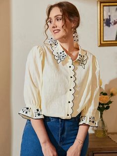 Stylish Kurtis Design, Modest Tops, Stylish Short Dresses, Fashion Tops Blouse, Embroidery Top, Trendy Fashion Tops, Scallop Trim