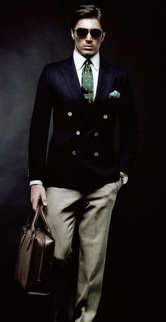 Modern Gentleman. www.moderngentlemanmagazine.com Modern Gentleman Style, Navy Suits, A Man In A Suit, Der Gentleman, Man In A Suit, Suits Casual, Mens Attire, Modern Gentleman