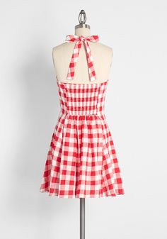 Picnic Pastimes Mini Dress | ModCloth Sweet Heart Neck, Plus Size Vintage Clothing, Designer Plus Size Clothing, Cute Red Dresses, Red And White Gingham, Picnic Dress, Rockabilly Style, Fashion 1950s, Sheer Skirt