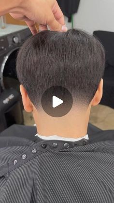 Scissor Taper Haircut, Low Fade Haircut Boys, Guys Fade Haircut, Barbers Cut Mens, Short Masc Haircuts For Straight Hair, Boys Haircut Designs Lines, Barber Cuts Mens, Hispanic Boy Haircut, Bus Cut Hairstyle