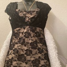 Nwt: Arden B - Very Cute Black Lace Top With Beige Inner Lining. Rose Design. Material: 96% Nylon, 4% Spandex Black Lace Aesthetic, Goth Lookbook, Beige Lace Top, Pretty Tops, Thrift Inspo, Color Block Blouse, Women White Blouse, Black Lace Top, Beaded Blouse