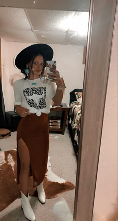 Cowgirl Outfit With Skirt, Cojo Concert Outfit Winter, Shania Twain Concert Outfit Fall, Cute Western Outfits Party, Western Dress Up Outfits, 21st Birthday Outfits Western, Brett Young Concert Outfit, Kelsey Ballerini Concert Outfit, Western Grunge Style Summer